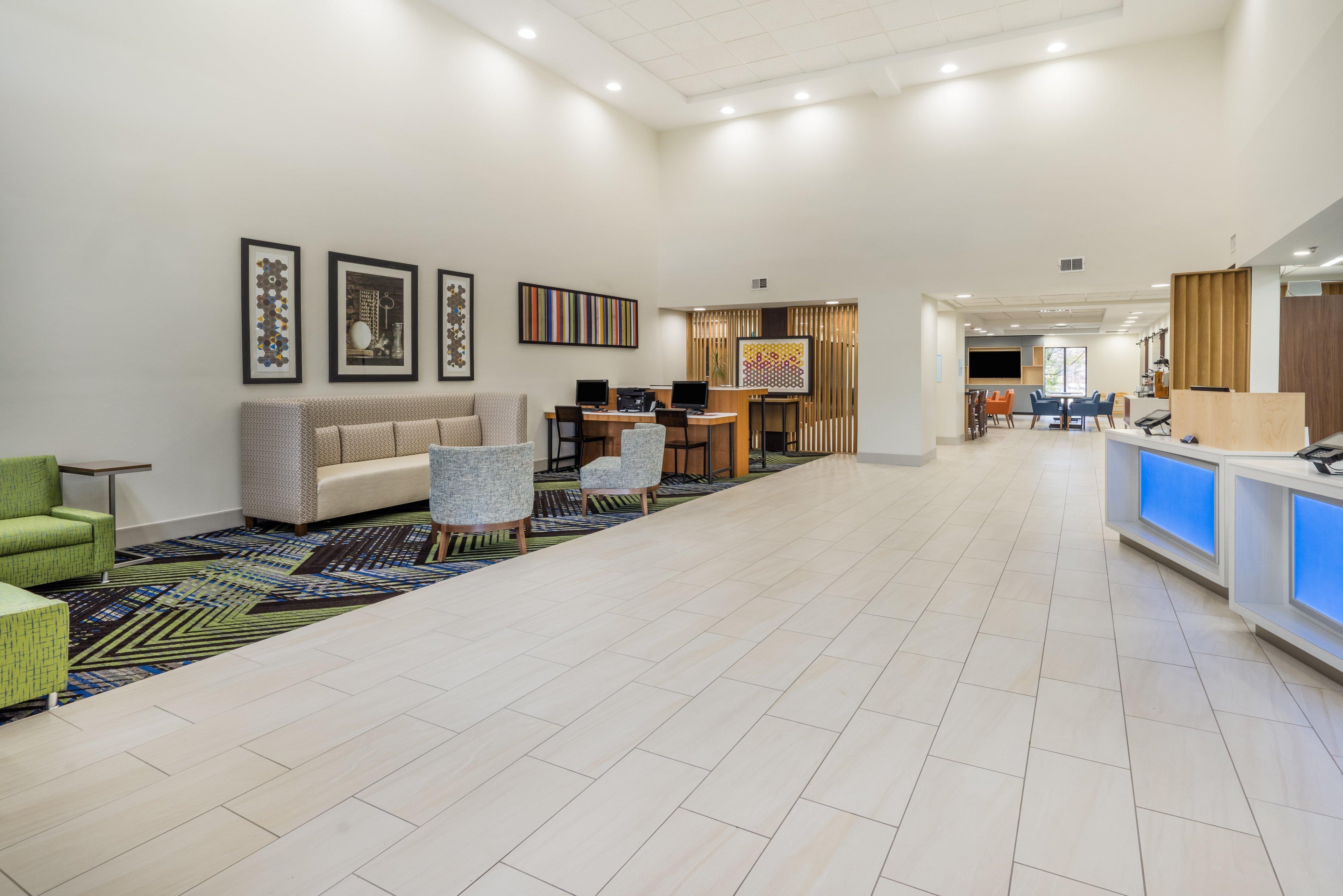 Holiday Inn Express Hotel & Suites Louisville East By Ihg Esterno foto